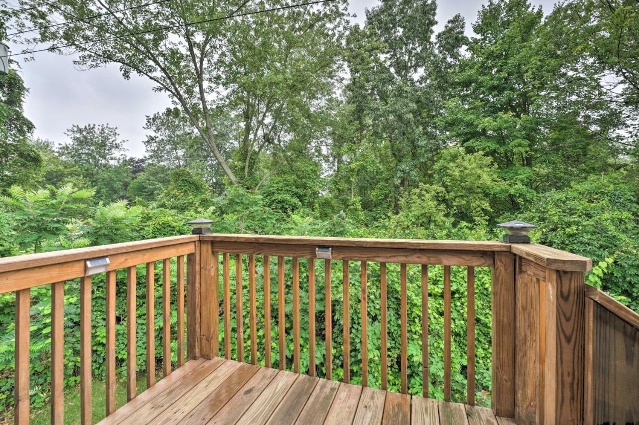 Benton Harbor Apt With Balcony And Shared Fire Pit Kültér fotó